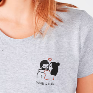 T-Shirt femme Couple baiser brodé personnalisé